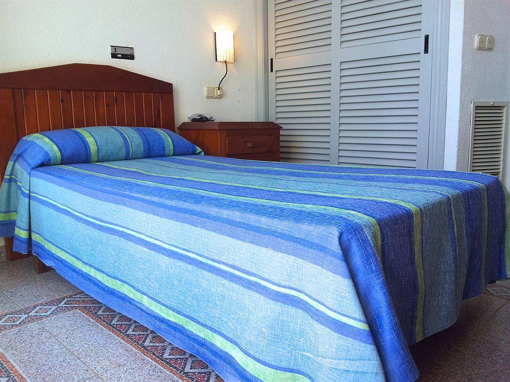 Hostal Molins Park Ibiza Town Exterior photo