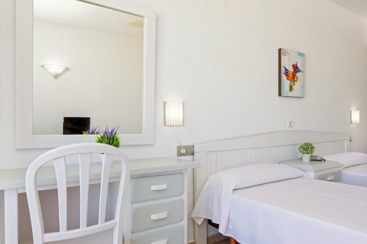 Hostal Molins Park Ibiza Town Exterior photo